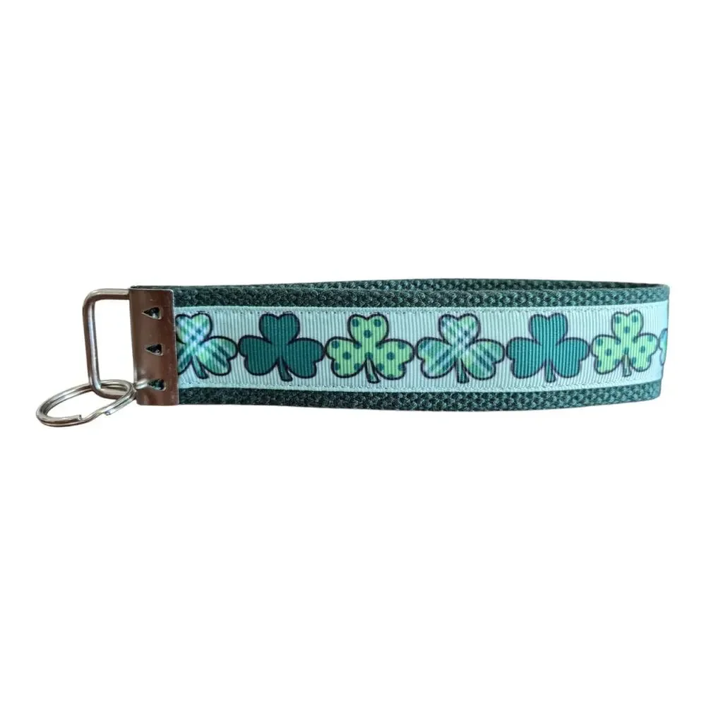 Shamrock Clover Keychain Wristlet Handmade Key‎ FOB Irish St Patricks Day Lucky